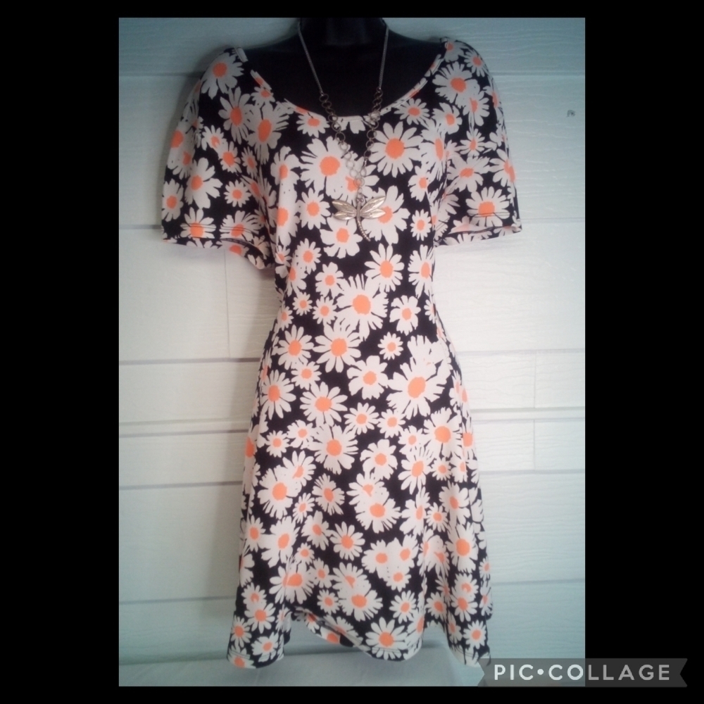 WOMAN Floral Sundress.22